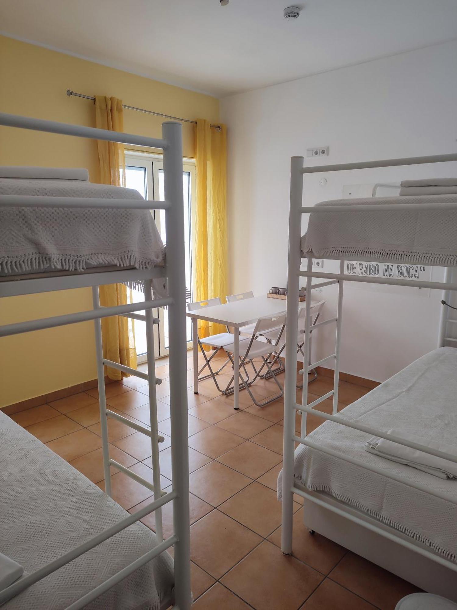 Racing Mackerel Hostel Lagos Dış mekan fotoğraf